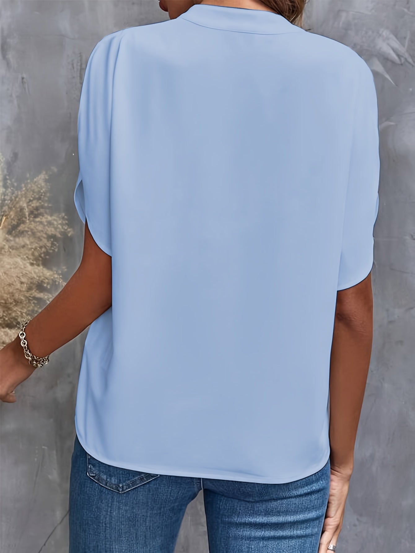 Hensley - Elegant V-Neck Blouse